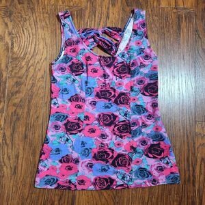 Cross back rose tank